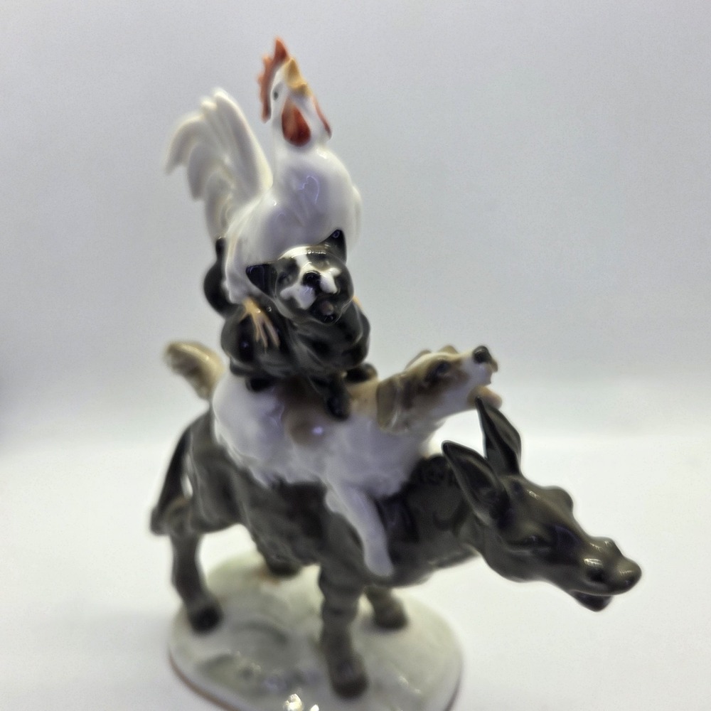 Hutschenreuther Karl Tutter "Bremen Town Musicians" Signed Art Dept Figurine Vtg - Picture 1 of 12
